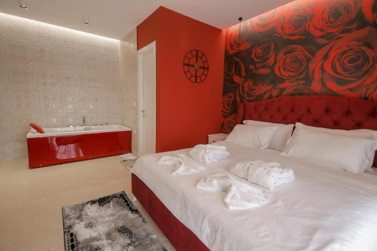 Ajilin Hotel Rooms Korce Esterno foto