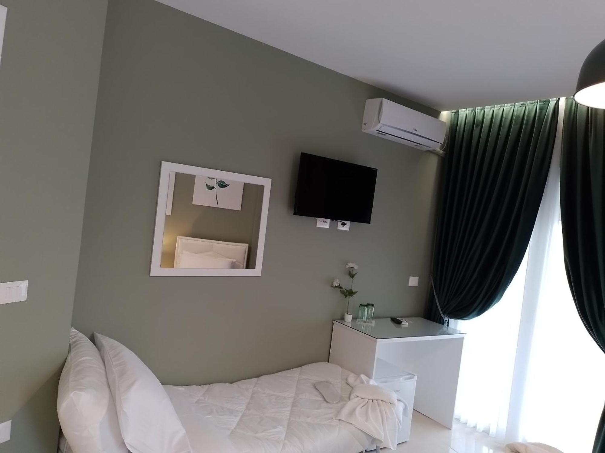Ajilin Hotel Rooms Korce Camera foto